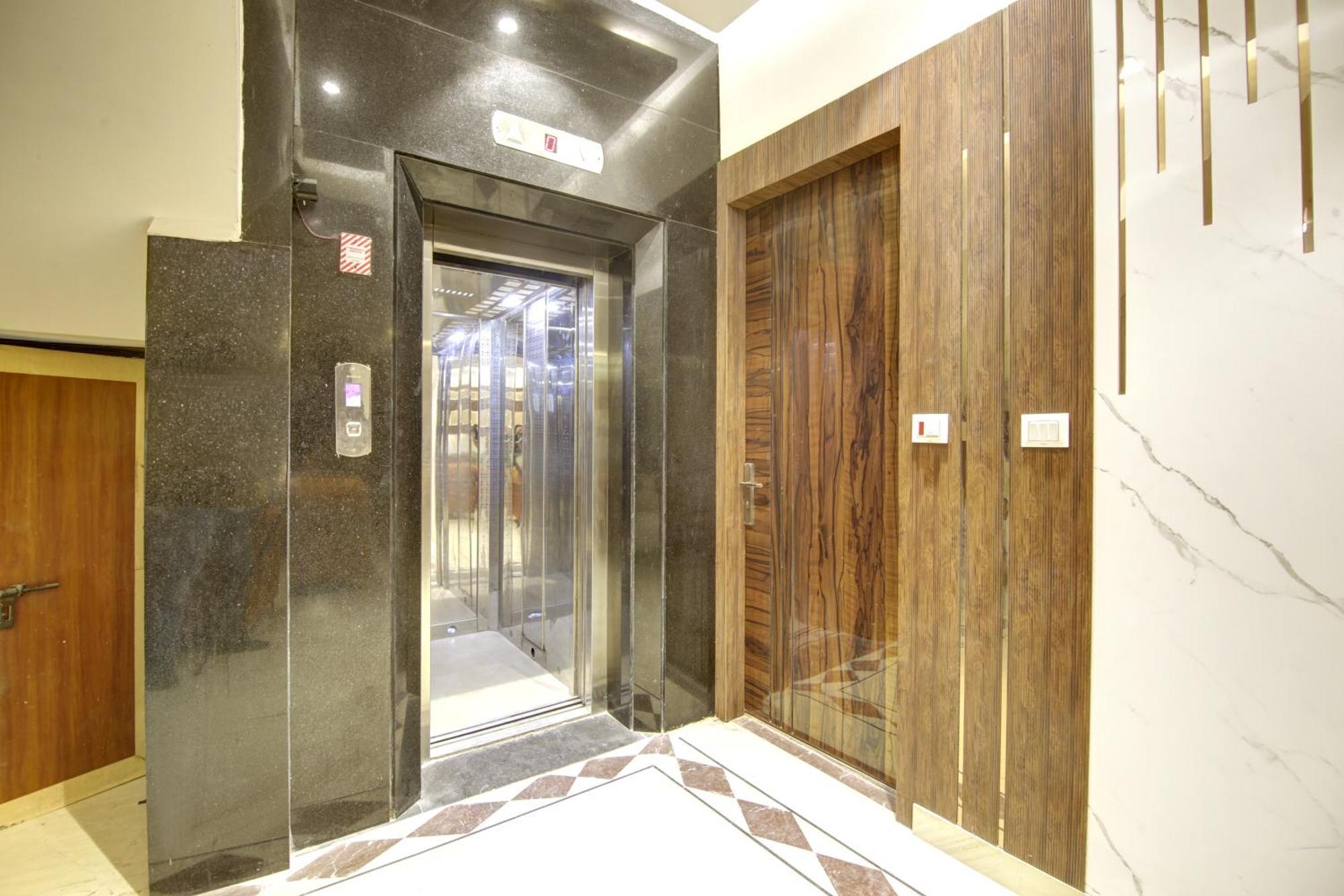 Hotel Star Villa - Front Of New Delhi Railway Station & 5 Minute From Connaught Place Exterior foto